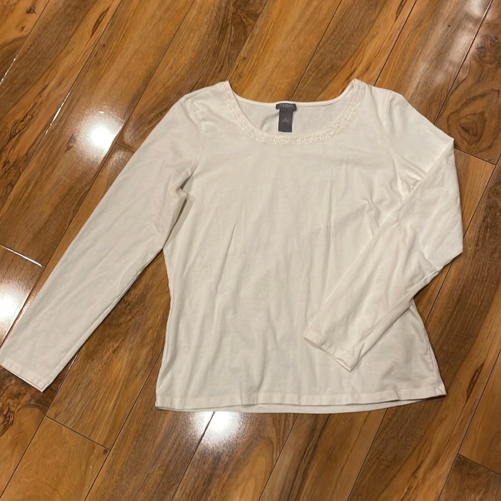 Large petite cream top from Ann Taylor. Petites